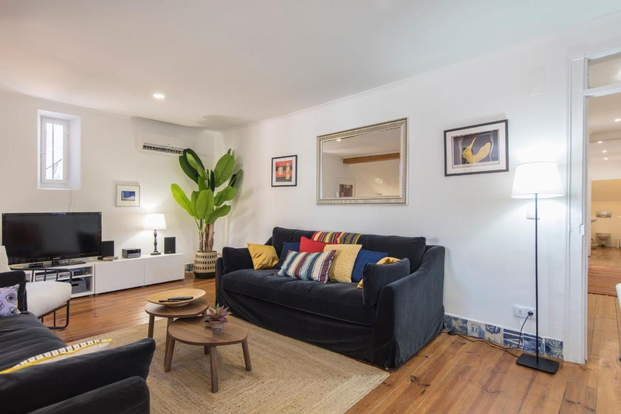 Lovelystay - Bairro Alto Terrace Wonder Lisbon Bagian luar foto